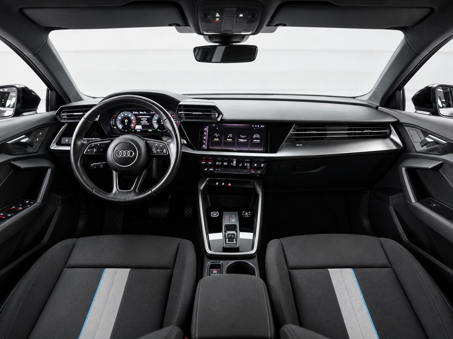 Audi A3 35 TFSI 2023 Noir — miniature 6
